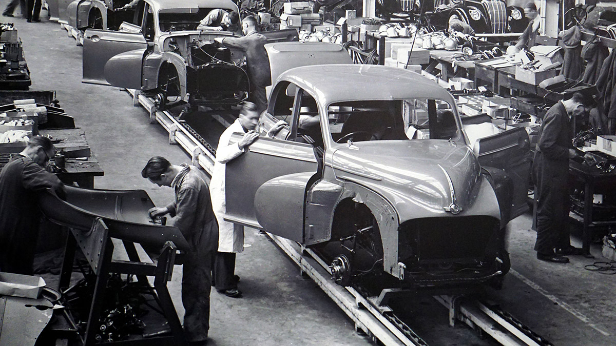 assembly-line-cars-1